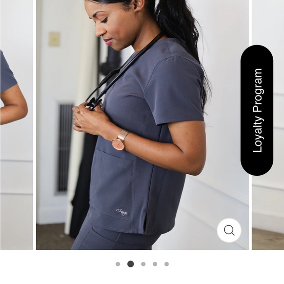 C. Saucy, grey, scrub top, 3XL - Picture 3 of 4